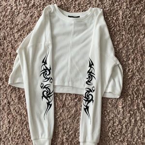 Cropped long sleeve tee